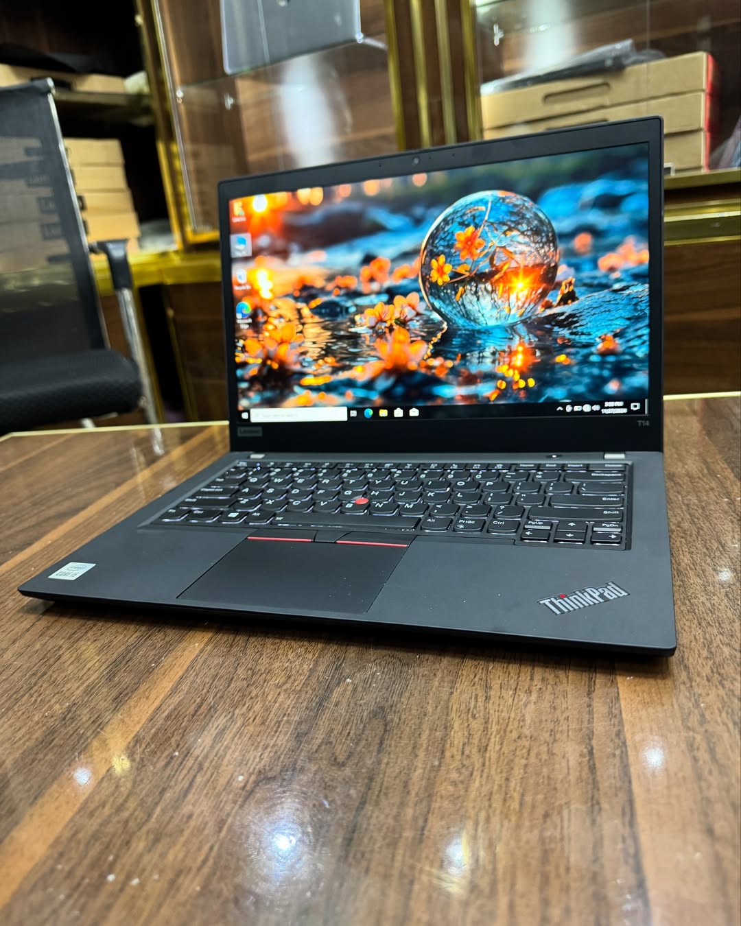 Lenovo ThinkPad T14 Gen 1 - Ordinateur portable reconditionné Montréal - Intel Core i5 10e génération - 349$ - Livraison gratuite Montréal Québec